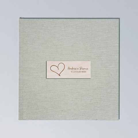 Album Portafoto Personalizzato 31 x31 con Copertina in Lino e Decorazione in Legno - Matrimonio - 80 pagine, 40 fogli