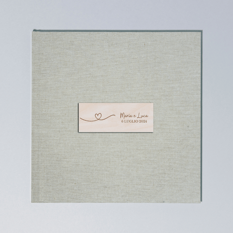 Album Portafoto Personalizzato 31 x31 con Copertina in Lino e Decorazione in Legno - Matrimonio - 80 pagine, 40 fogli